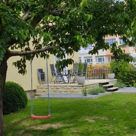Lea W Kudowie Zdrój Apartamento *